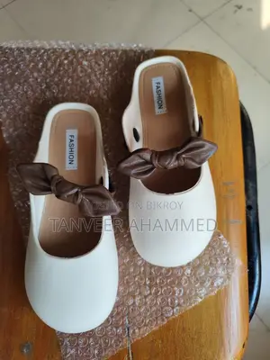 Parisian Chic: Square French Toe Ballerina Flats