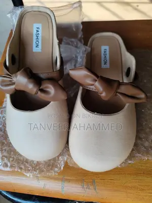 Parisian Chic: Square French Toe Ballerina Flats