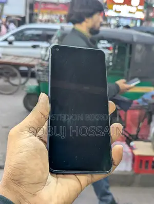 Realme C17 6-128 gb (Used)