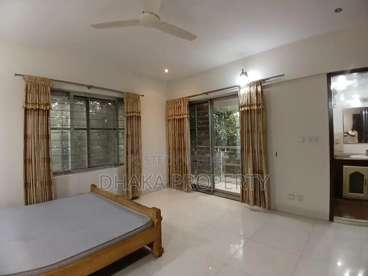 Wonderful Full Furnish Apartment Rent at Gulshan 2.Diplomatic Zone