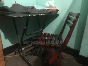 পোর্টেবল পরার টেবিল ও চেয়ার