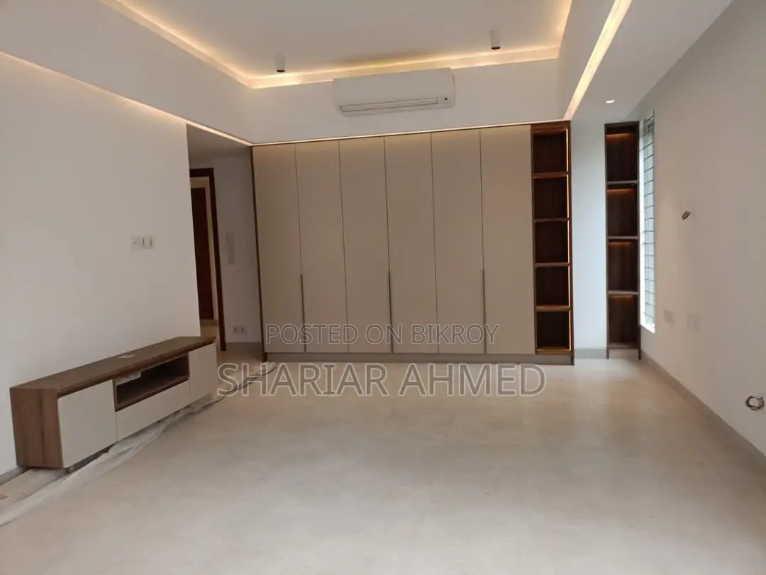 New 3600 SqFt Semi Furnished Ready Flat For Rent @ GULSHAN-2