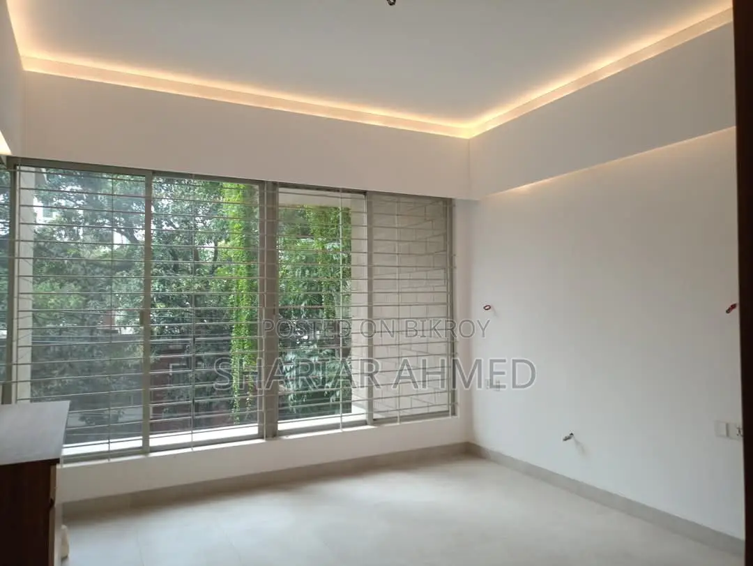 New 3600 SqFt Semi Furnished Ready Flat For Rent @ GULSHAN-2