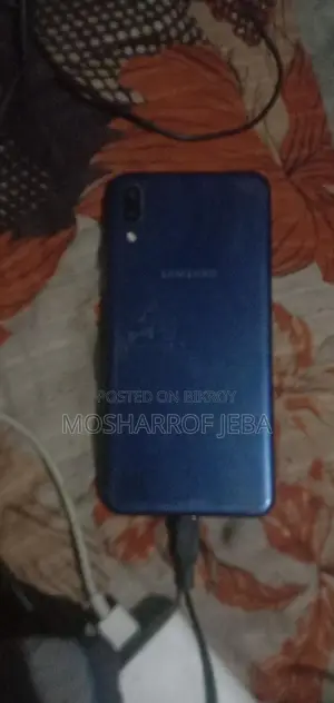 Samsung Galaxy M10 (Used)