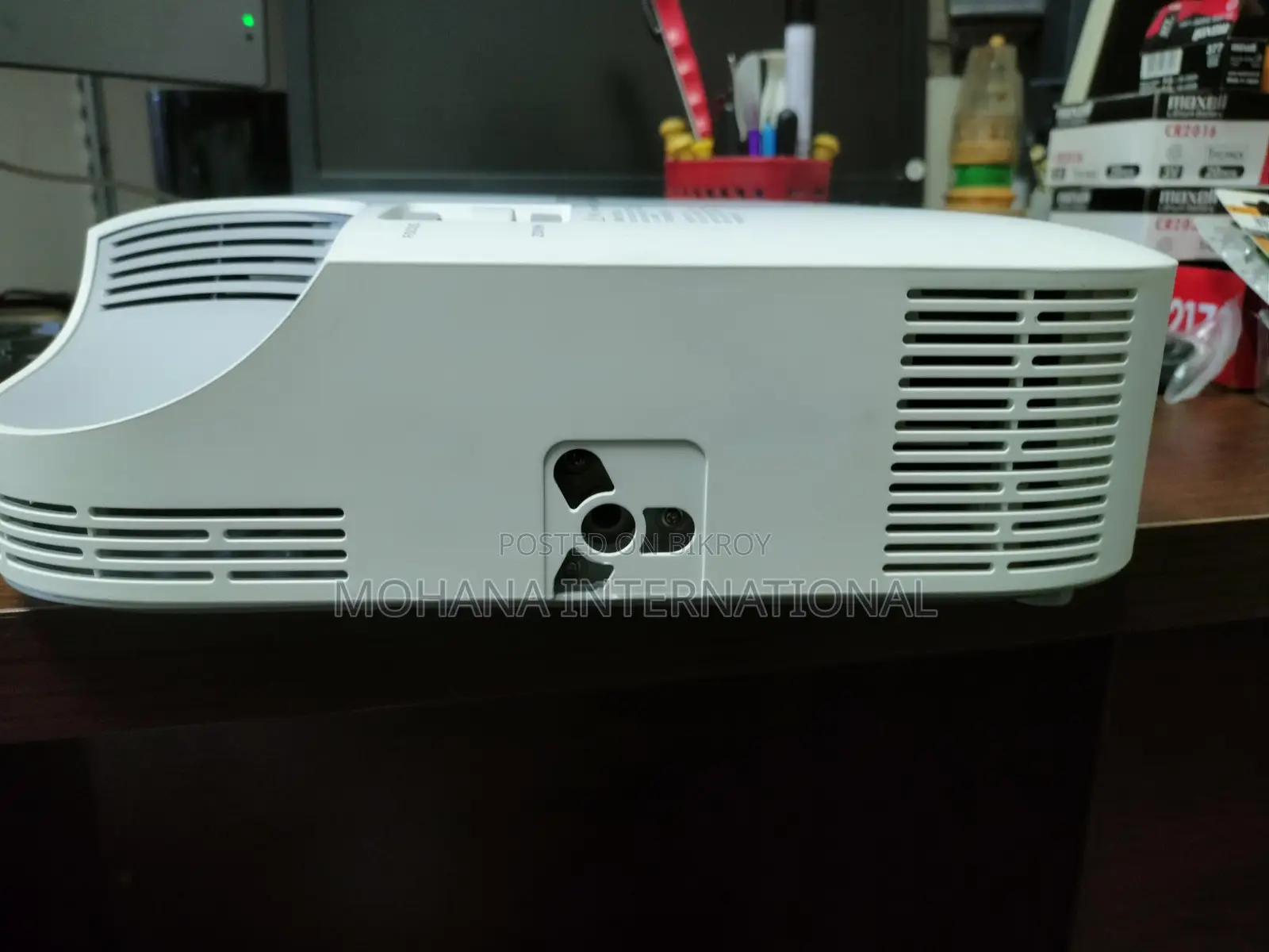 Casio Xj -v1 Projector 2700 Lumen