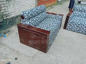 Exclusive Design 2/2/1 Sofa Set with Center Table
