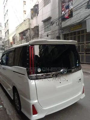 Toyota Noah 2020