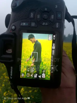 Canon 1300D