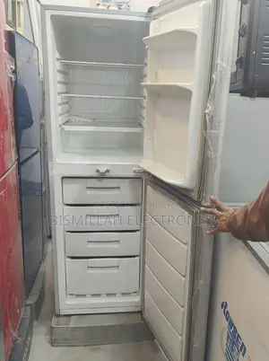 Super Ariston 12 CFT Glass Door Refrigerator
