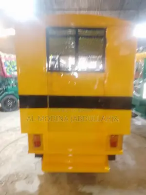 Model- 1307_School Van - 4.2/8 Feet_Mishuk Motor