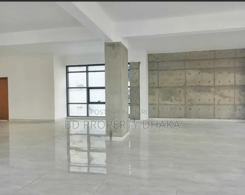 4500 Sqft Excellent open Commercial property rent in Gulshan Avenue