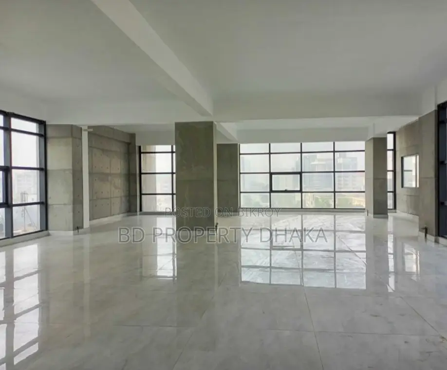 4500 Sqft Excellent open Commercial property rent in Gulshan Avenue