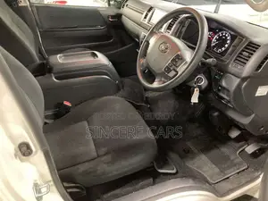 Toyota Hiace SUPER GL KEY START 2020