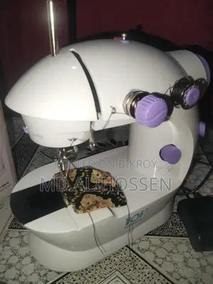 Mini Sewing Machine