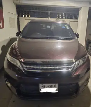 Toyota Harrier 2016
