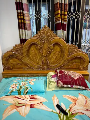 Teak Wood Semi-Box Bed (6x7 ft)