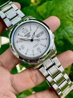Gorgeous SEIKO 5 SNKE57 White Military Style Automatic Watch