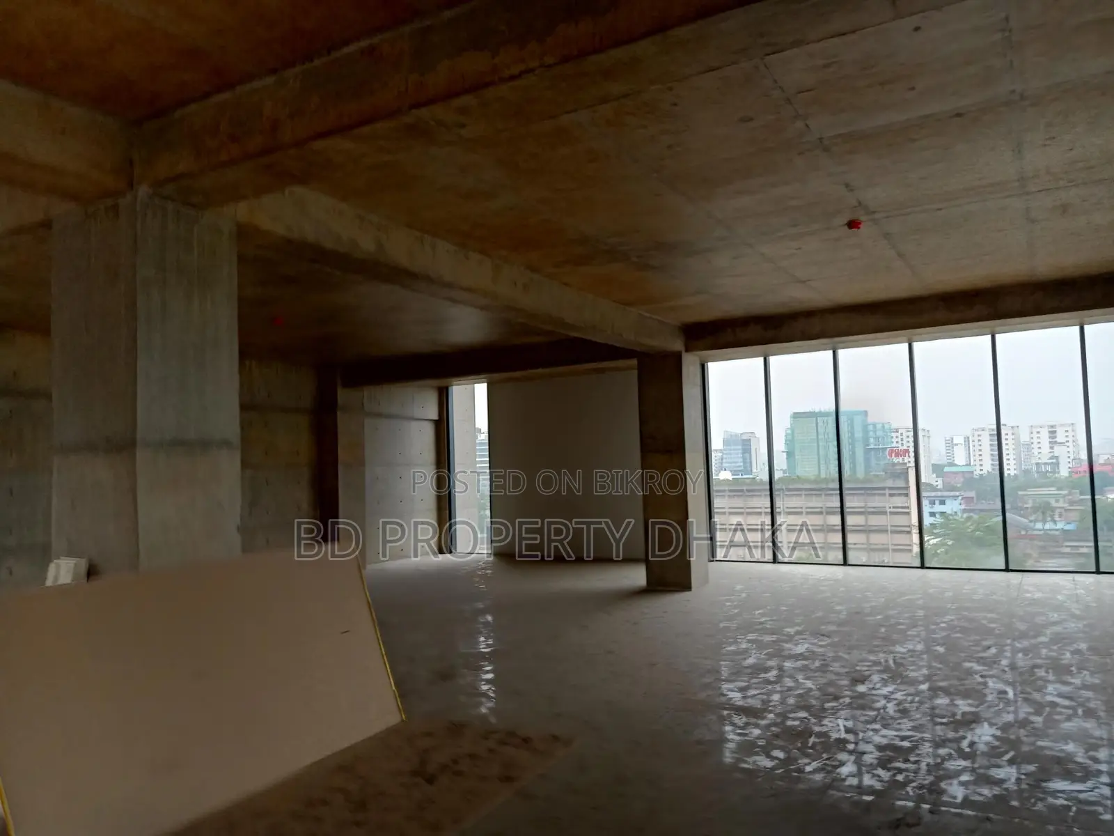 11500 Sqft Open Commercial Space Rent in Tajgao Avenue