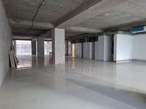 গুলশান এভিনিউতে কমার্শিয়াল স্পেস ভাড়া