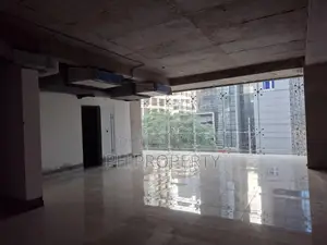 গুলশান এভিনিউতে কমার্শিয়াল স্পেস ভাড়া