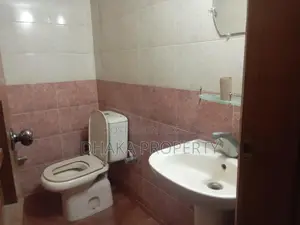 গুলশানে ২৫০০ বর্গফুটের অফিস স্পেস ভাড়া