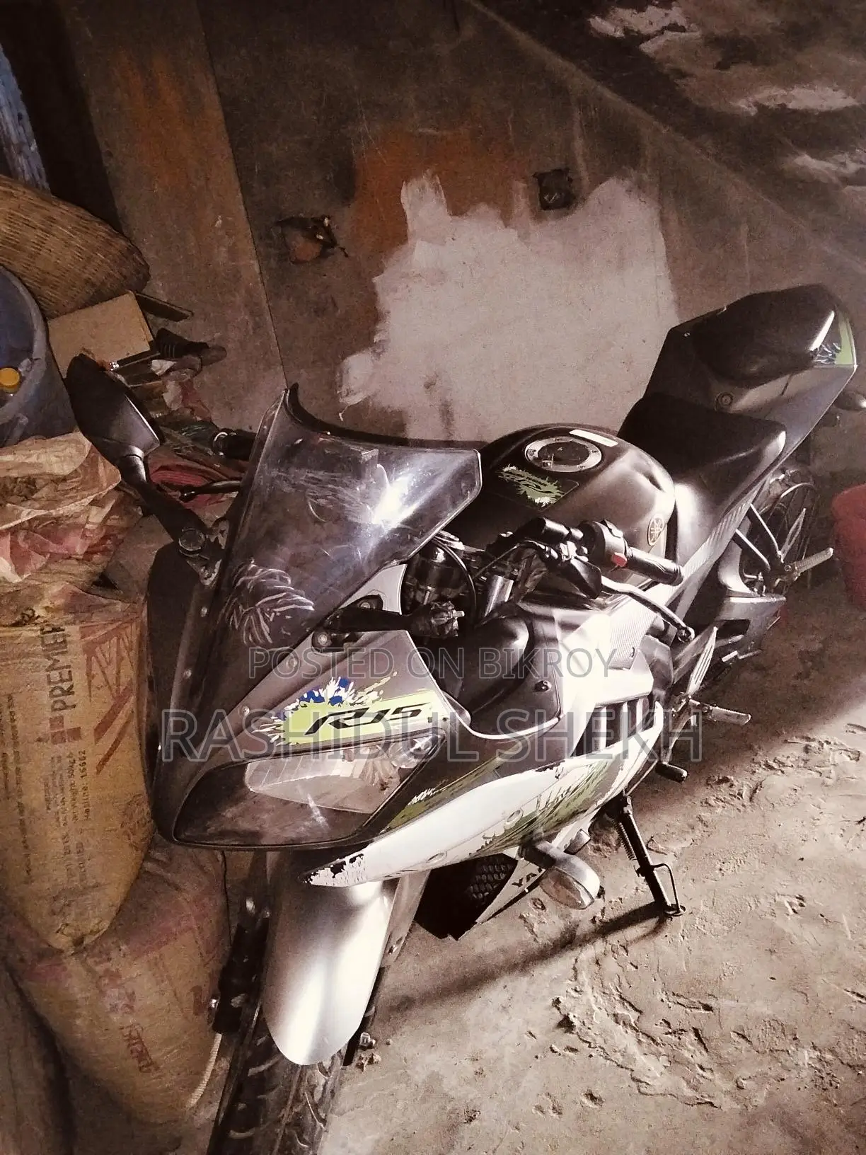 Yamaha R15 2017