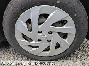 Toyota Axio EX PACKAGE HYBRID 2020