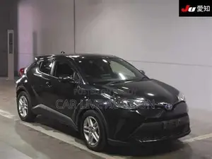 Toyota C-HR HYBRID S 2021
