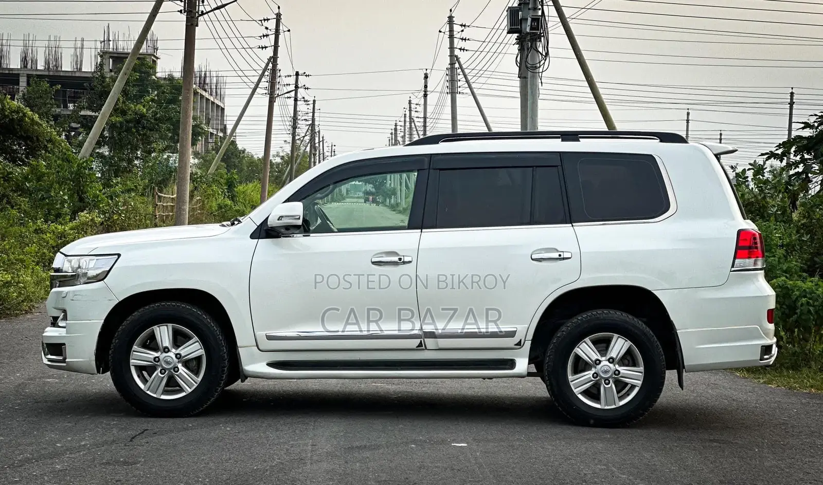 Toyota Land Cruiser V8 AIR SUSPENSION VX 2013