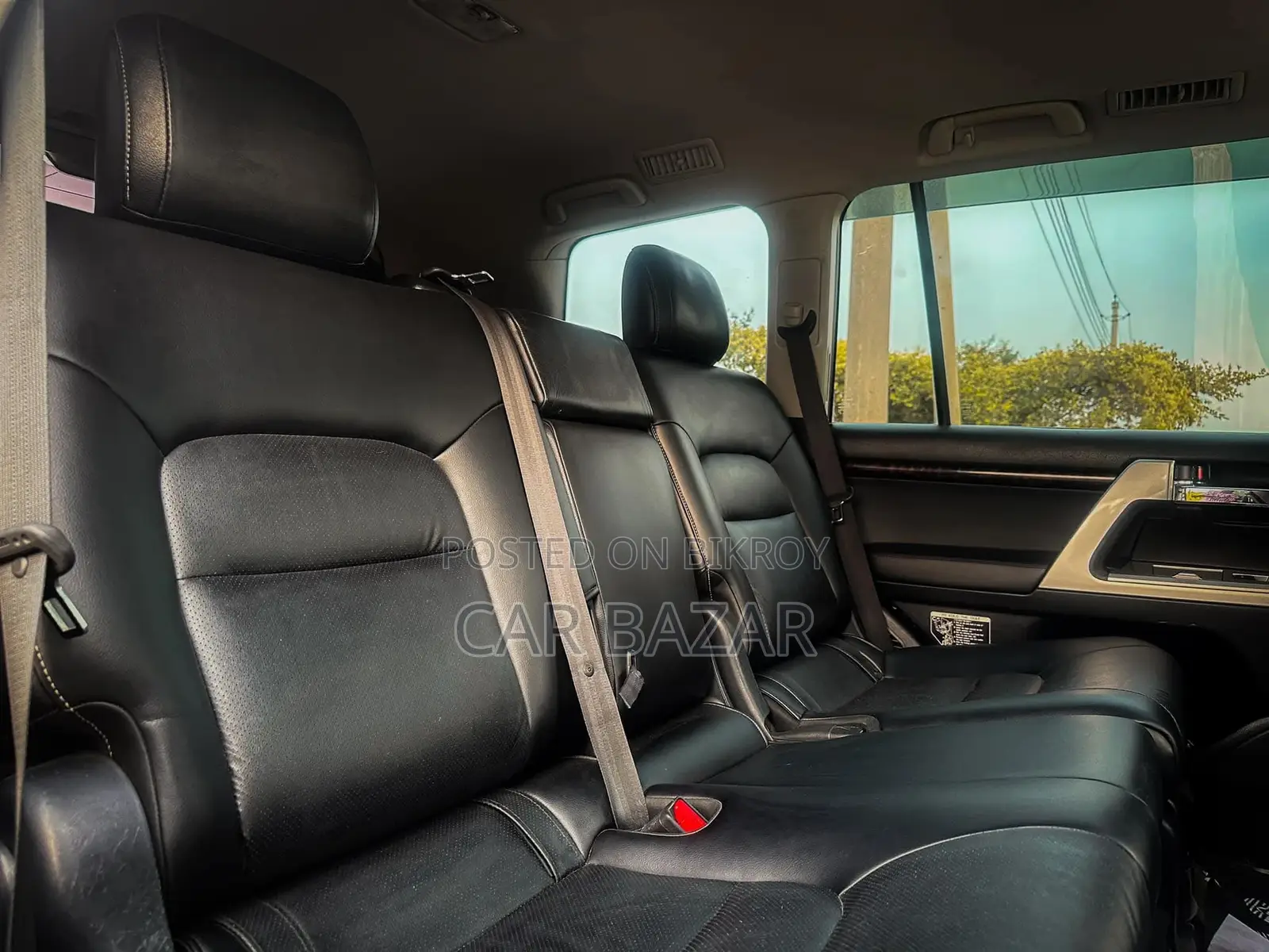 Toyota Land Cruiser V8 AIR SUSPENSION VX 2013