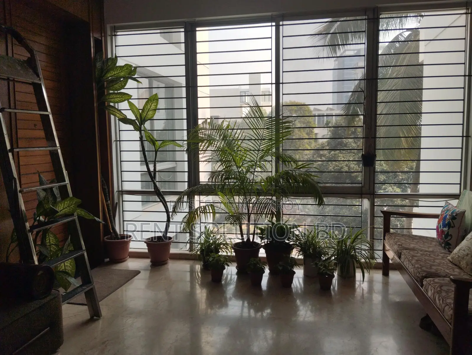 গুলশান ২-এ ভাড়ার জন্য ৪০০০ বর্গফুটের ক্লাসি ফার্নিশড ফ্ল্যাট