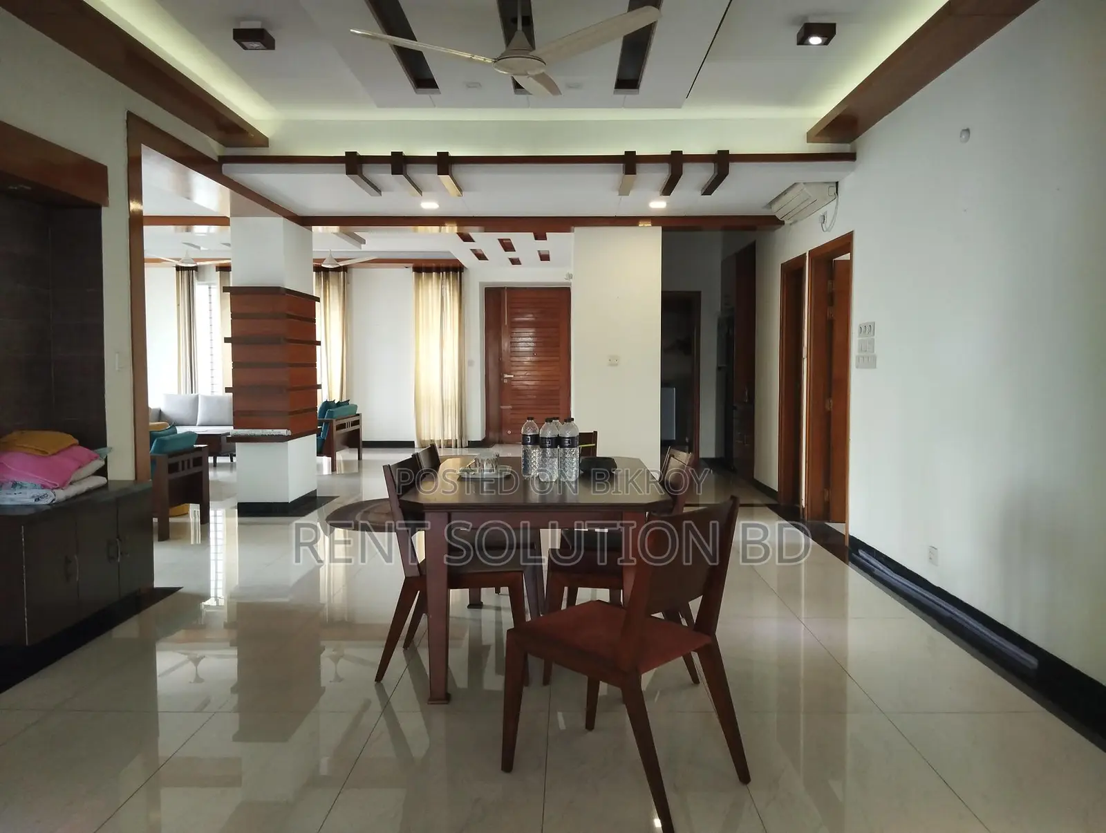 গুলশান ২-এ ভাড়ার জন্য ৪০০০ বর্গফুটের ক্লাসি ফার্নিশড ফ্ল্যাট