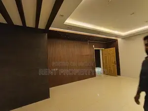 গুলশান-২ এ ২৪০০ বর্গফুটের সুন্দর অফিস ভাড়া