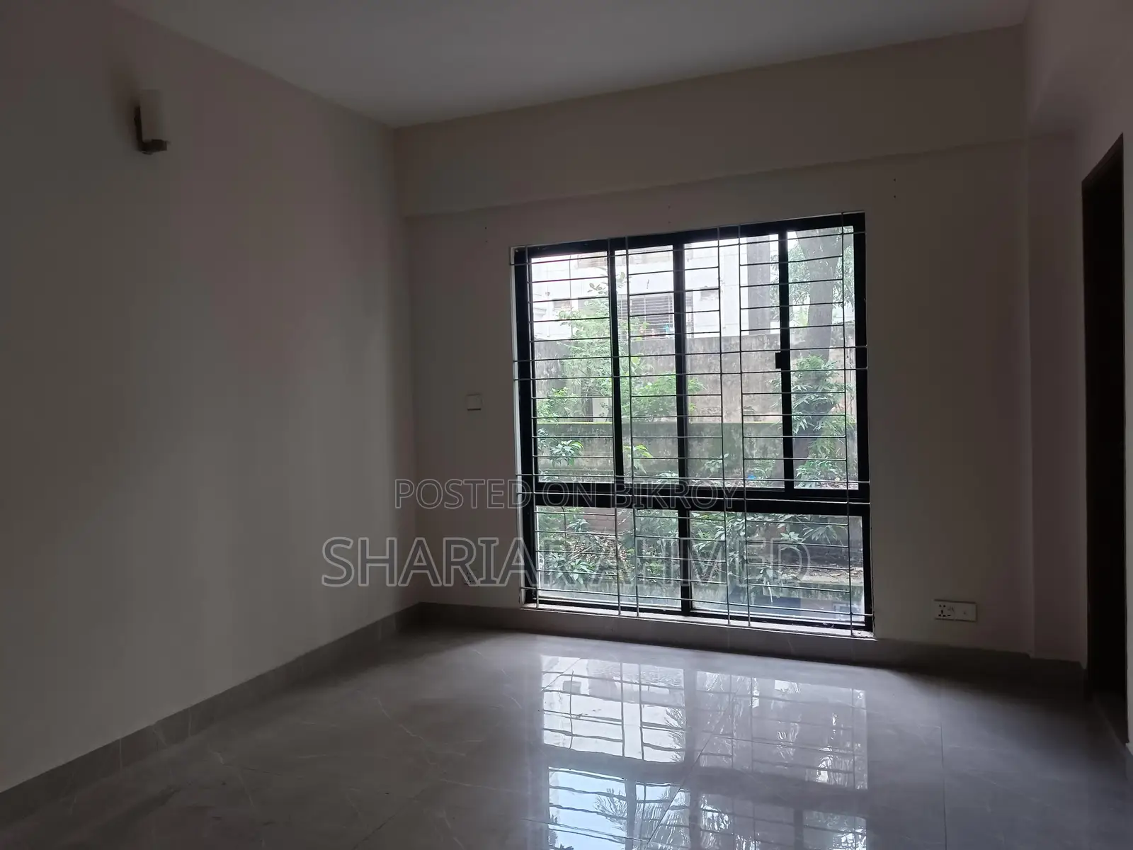 গুলশানে ২৮৭০ বর্গফুটের আন-ফার্নিশড অ্যাপার্টমেন্ট ভাড়ার জন্য