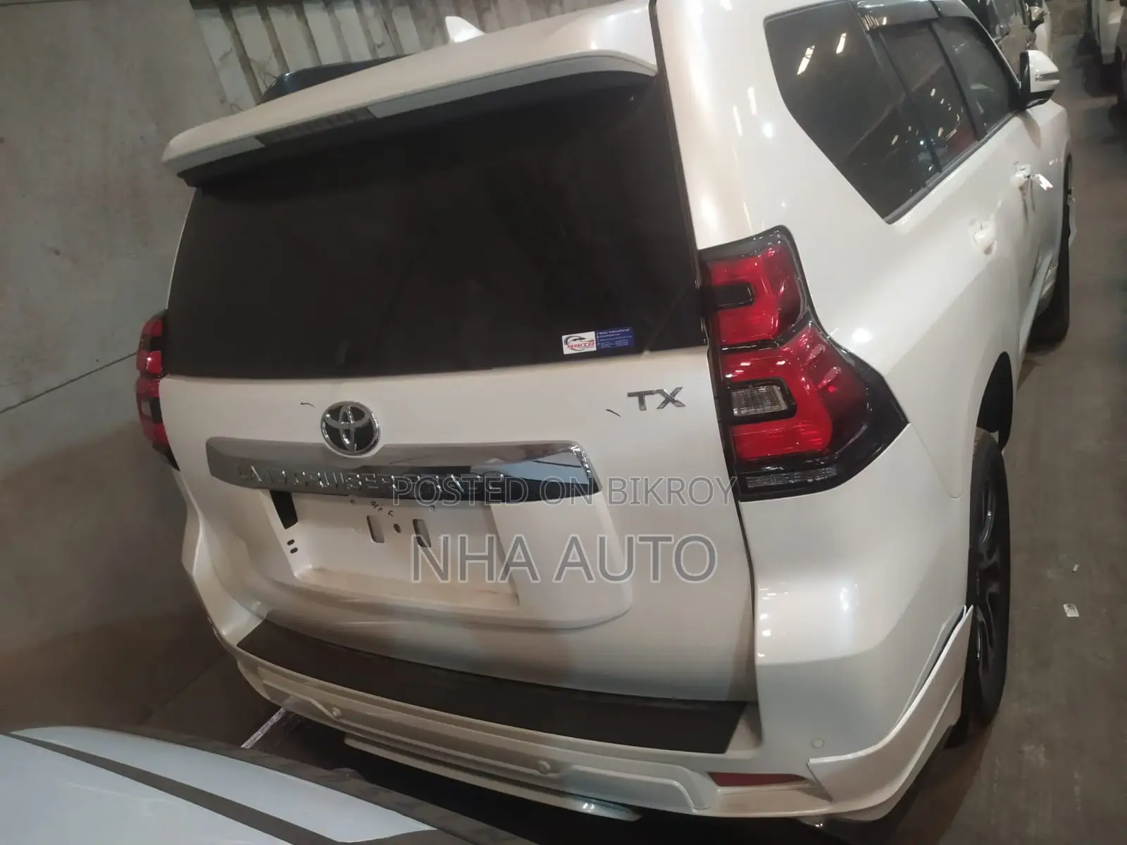 Toyota Land Cruiser Prado TXL 2023