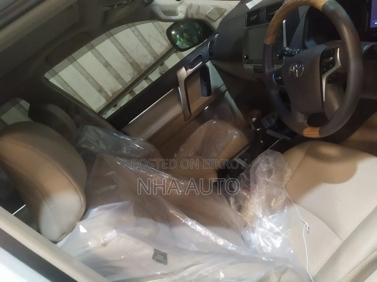 Toyota Land Cruiser Prado TXL 2023