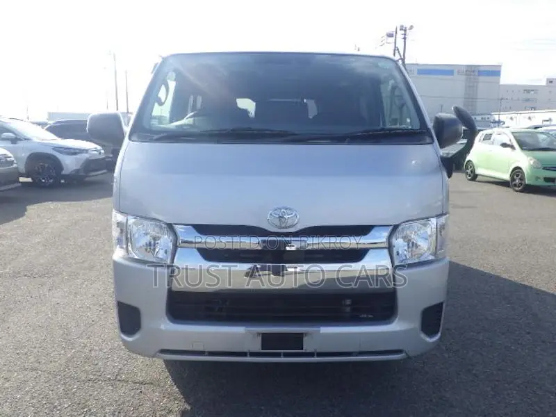 Toyota Hiace GL, DUAL AC 2020