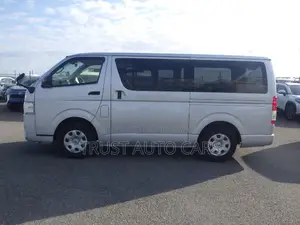 Toyota Hiace GL, DUAL AC 2020