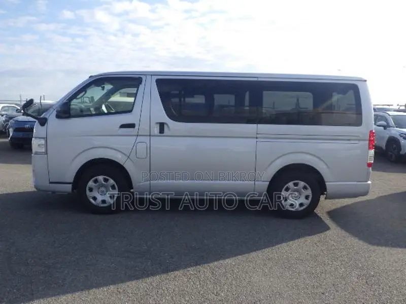 Toyota Hiace GL, DUAL AC 2020