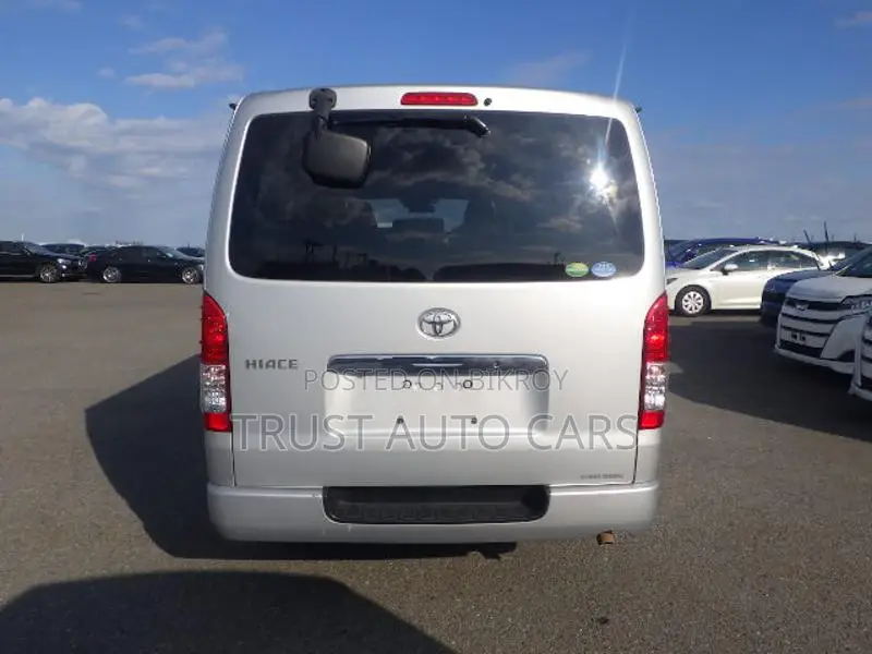 Toyota Hiace GL, DUAL AC 2020