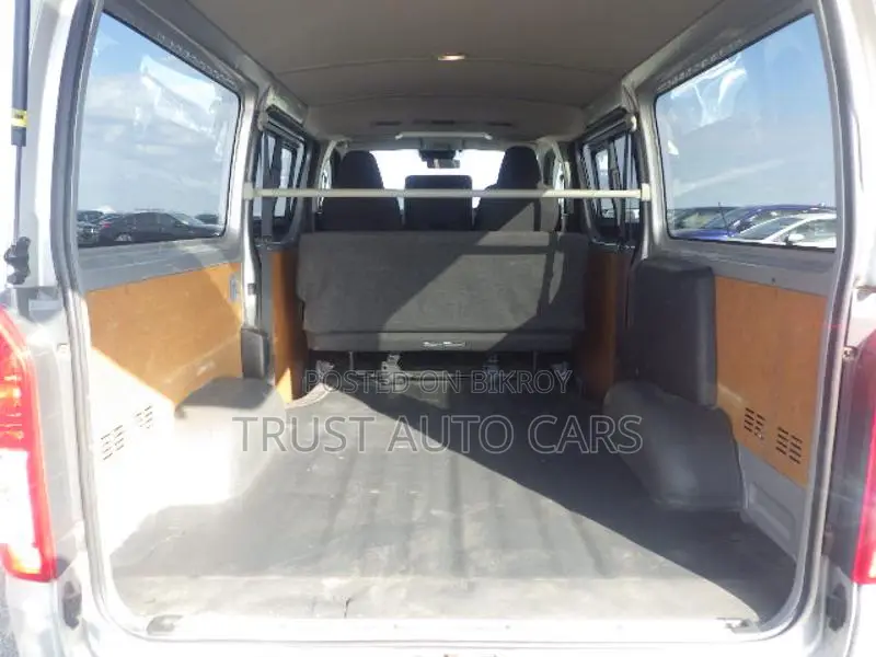 Toyota Hiace GL, DUAL AC 2020