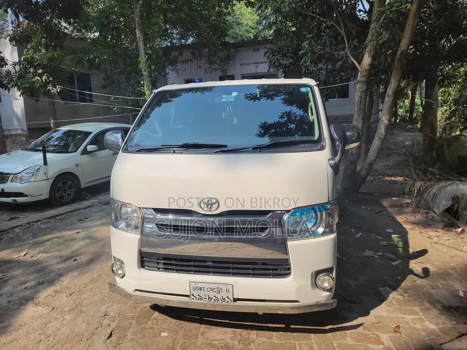 Toyota Hiace 2014