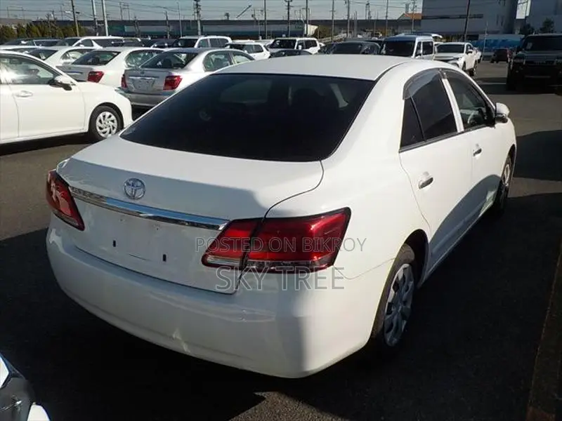Toyota Premio F Package 2020