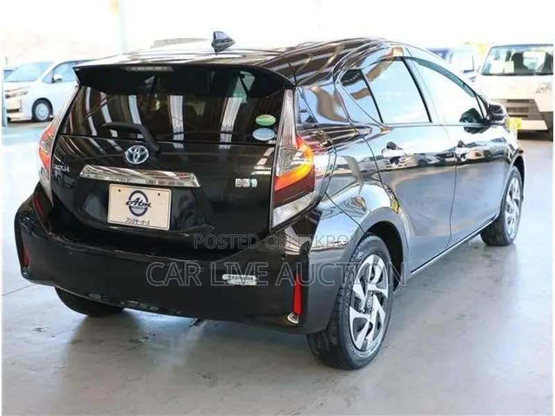 Toyota Aqua Hybrid S Package 2021