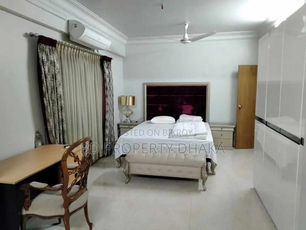 গুলশানে ৪১০০ বর্গফুটের সম্পূর্ণ ফার্নিশড অ্যাপার্টমেন্ট ভাড়া