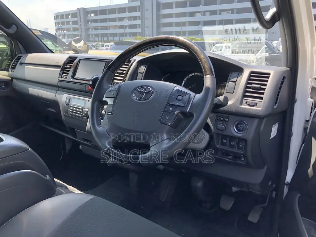 Toyota Hiace Super GL Dark Prime2 2020