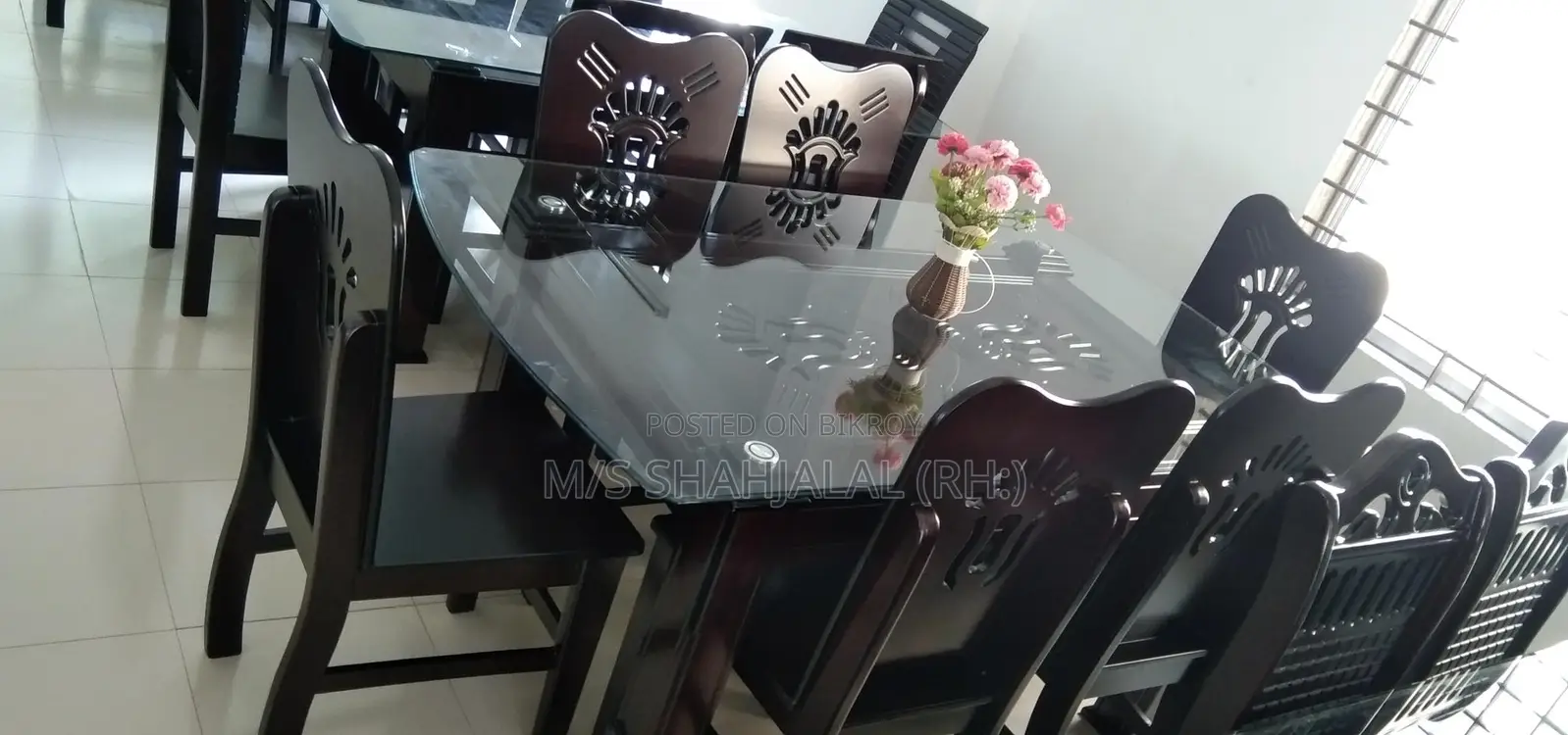 Sun-Flower Model Dining Table with 6 Chairs