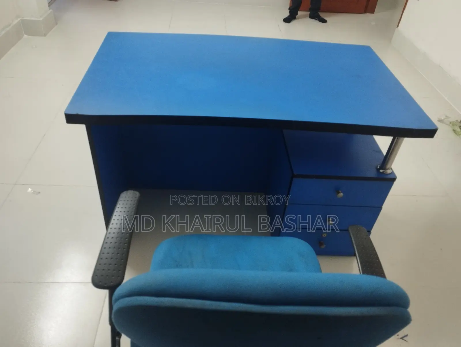 Revolving Chair