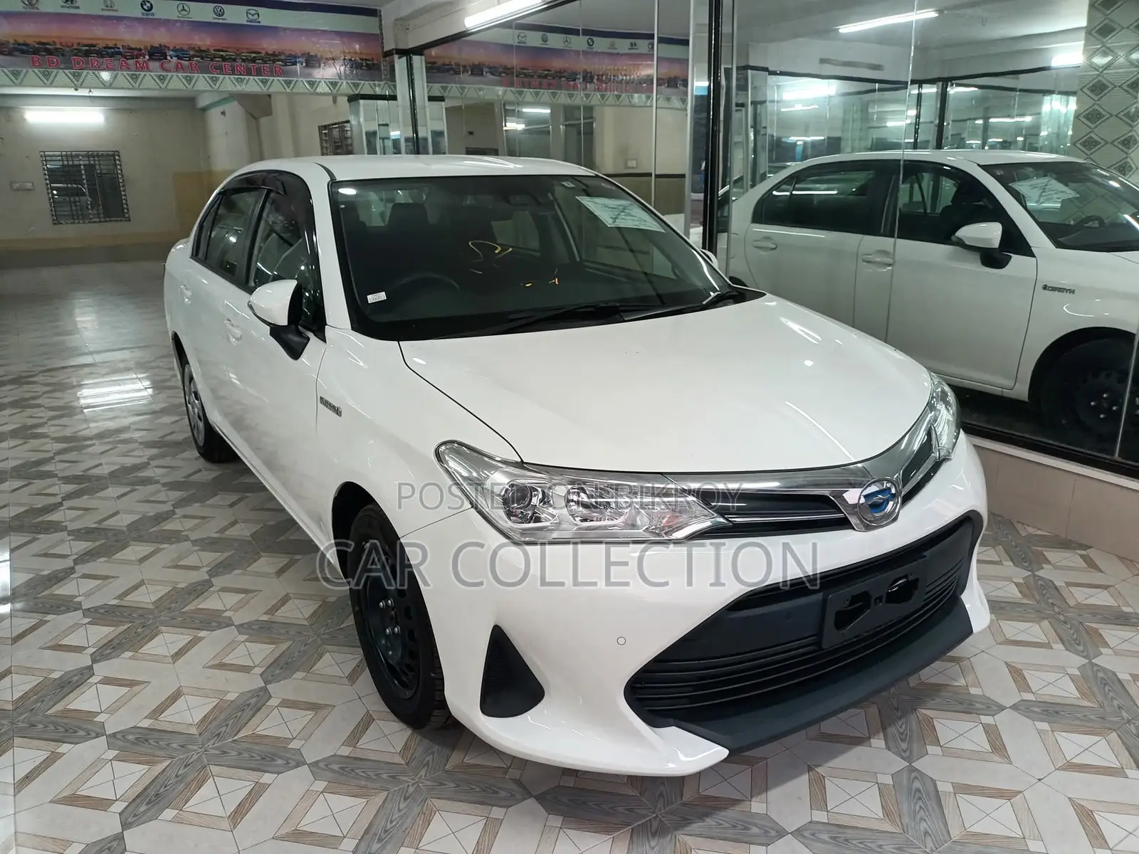 Toyota Axio Ex Hybrid White 2020