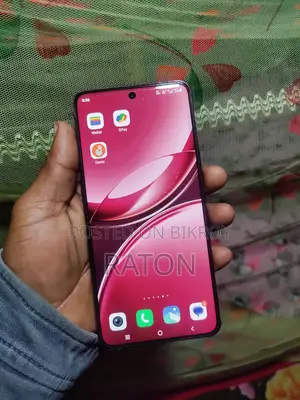 Vivo V50 12/512 (Used)